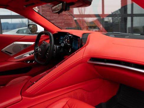 Used 2024 Chevrolet Corvette Stingray Premium Conv w/ Z51 Performance Package image 41