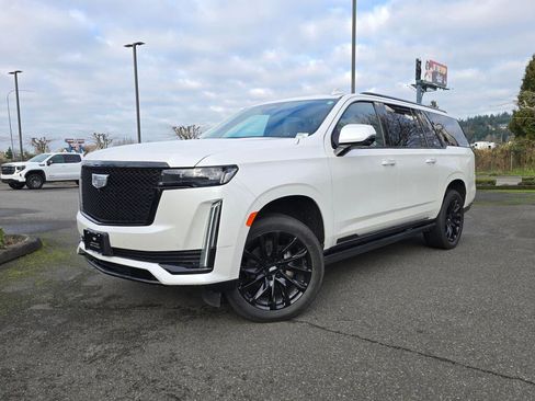 Certified 2023 Cadillac Escalade ESV Sport Platinum image 3