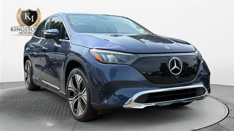 Used 2023 Mercedes-Benz EQE 350+ 4MATIC SUV w/ Exclusive Trim Package image 7