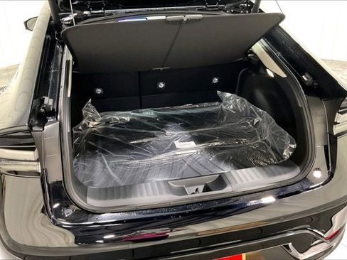 New 2026 Toyota Prius Plug-In Hybrid FWD image 39