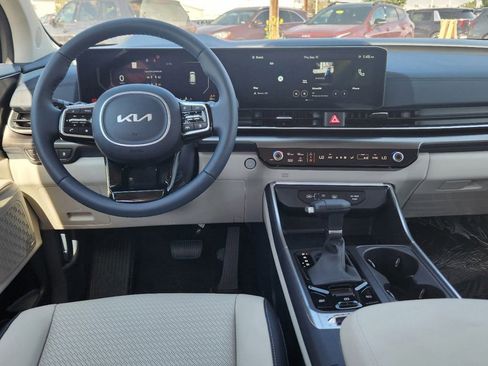 New 2025 Kia Carnival SX Prestige image 14