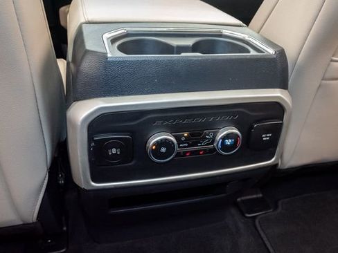 Used 2024 Ford Expedition Limited AWD/4WD image 29