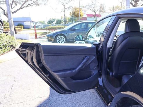 Used 2021 Tesla Model 3 Long Range image 26