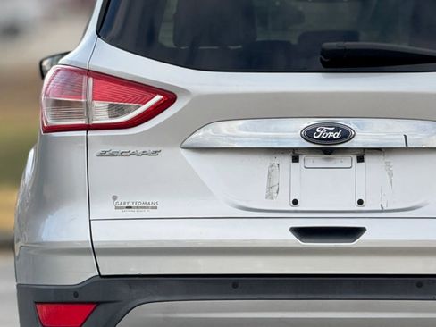 Used 2015 Ford Escape Titanium image 13