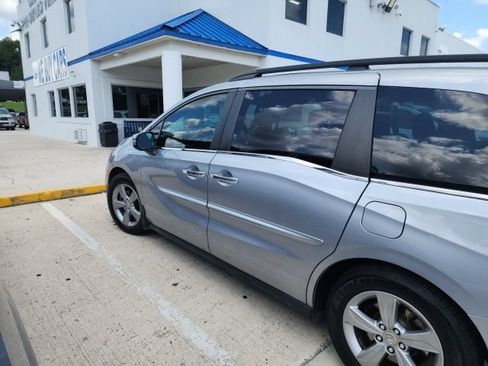Used 2018 Honda Odyssey EX-L image 6