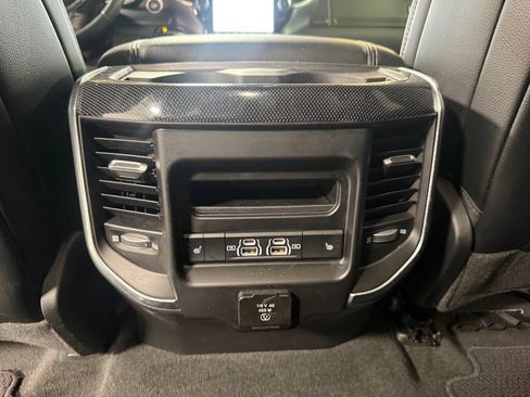 Used 2022 RAM 1500 Laramie AWD/4WD image 23