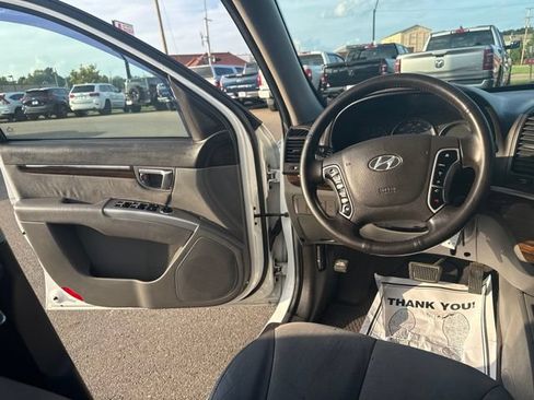 Used 2011 Hyundai Santa Fe SE AWD/4WD image 16