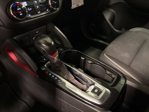 Used 2021 Chevrolet TrailBlazer RS w/ Technology Package FWD image 16