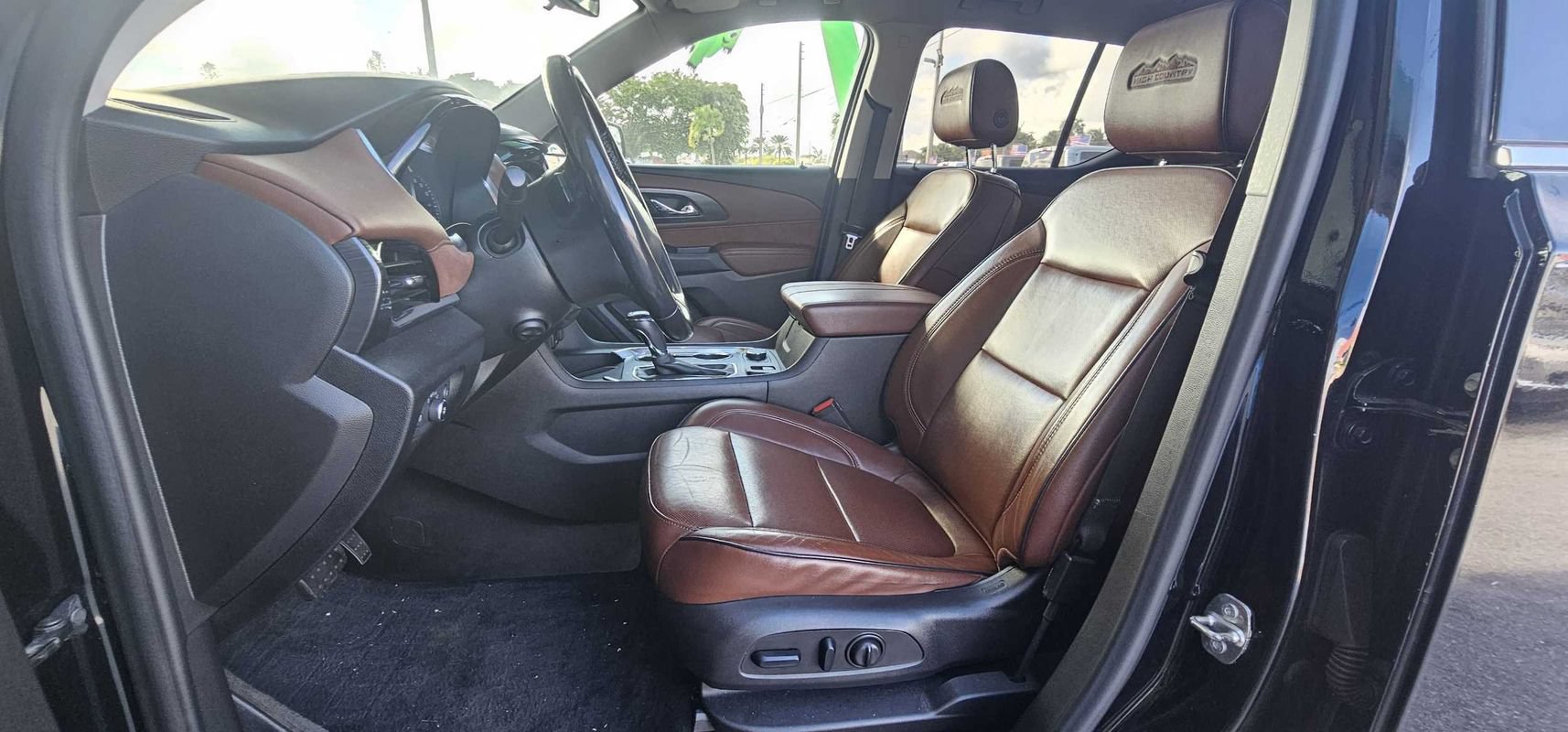 Used 2019 Chevrolet Traverse High Country AWD/4WD image 16