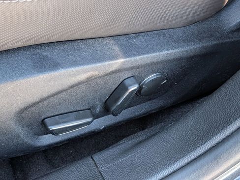 Used 2020 Ford Fusion SE w/ Equipment Group 151A image 19