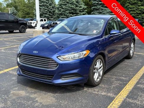 Used 2014 Ford Fusion SE FWD image 3