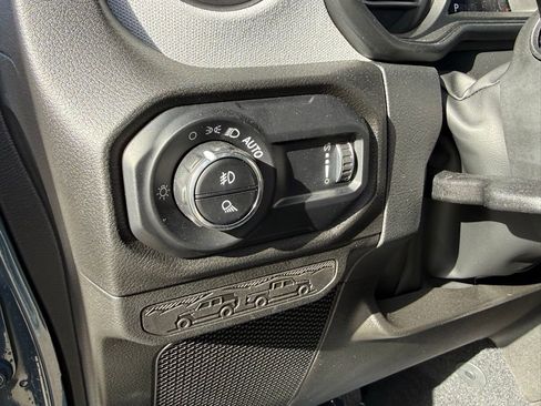 New 2025 Jeep Gladiator Sport image 14