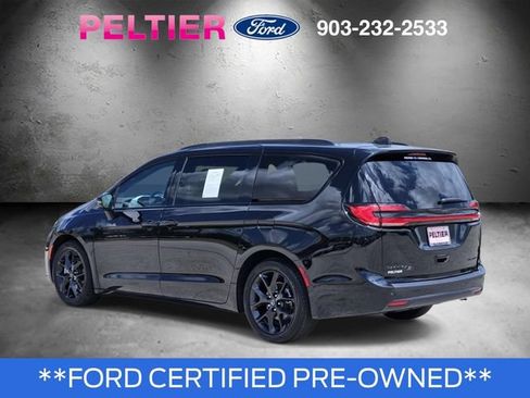 Used 2025 Chrysler Pacifica Limited FWD image 6