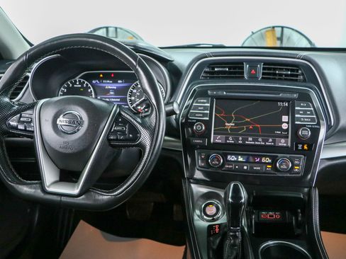 Used 2022 Nissan Maxima SV w/ Floor Mat Group FWD image 17