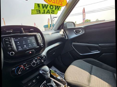 Used 2020 Kia Soul S image 22