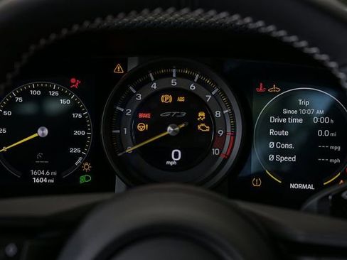 Used 2022 Porsche 911 GT3 image 39