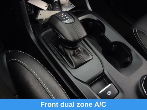 Used 2024 Ford Ranger Lariat w/ FX4 Off-Road Package AWD/4WD image 12