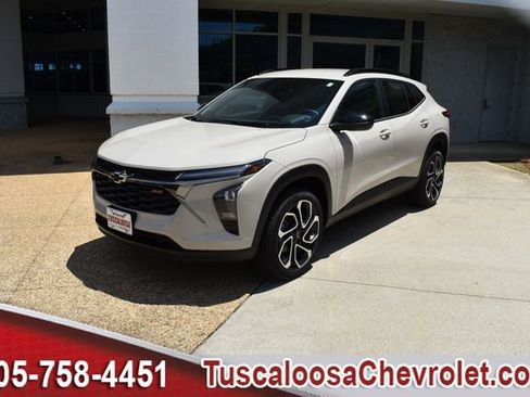 New 2026 Chevrolet Trax RS w/ Driver Confidence Package FWD image 5