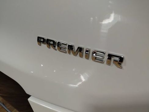Certified 2022 Chevrolet Blazer Premier w/ Enhanced Convenience Package AWD/4WD image 15