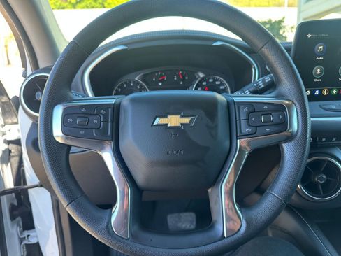Used 2025 Chevrolet Blazer LT image 28