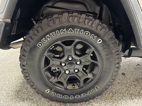 Used 2023 Jeep Wrangler Unlimited w/ 8.4" Radio Group AWD/4WD image 24