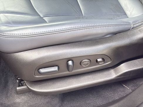 Used 2024 Buick Enclave Premium FWD image 12