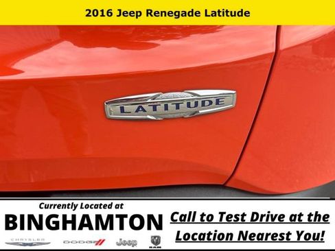 Used 2016 Jeep Renegade Latitude AWD/4WD image 30