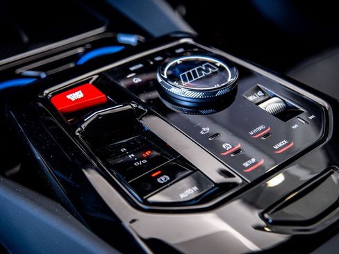 New 2026 BMW M5 w/ Carbon Package AWD/4WD image 19