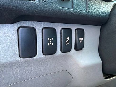 Used 2008 Toyota 4Runner SR5 AWD/4WD image 20
