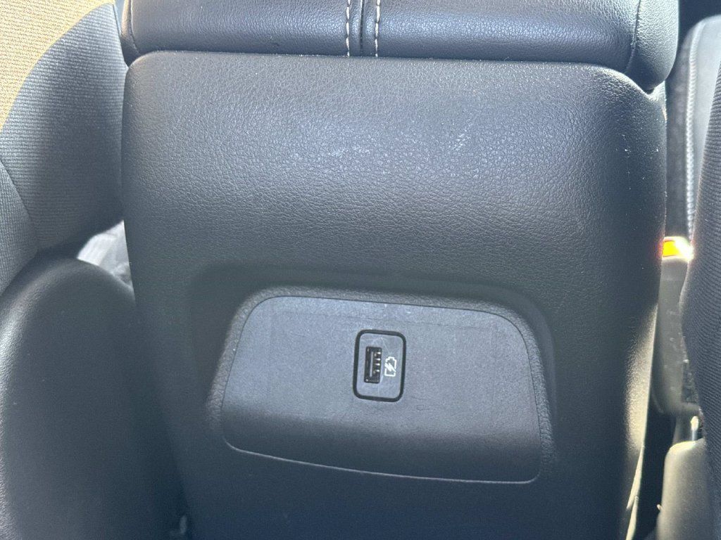 Used 2024 Nissan Sentra SV FWD image 15