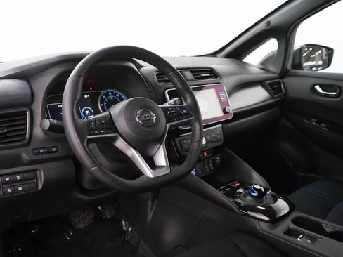 Used 2019 Nissan Leaf SV Plus w/ SV Plus Technology Package FWD image 24