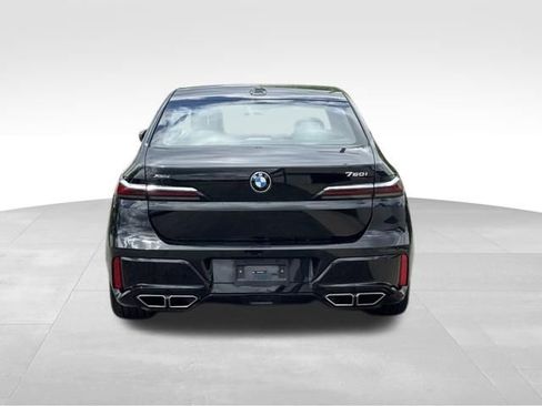 Certified 2023 BMW 760i xDrive AWD/4WD image 7