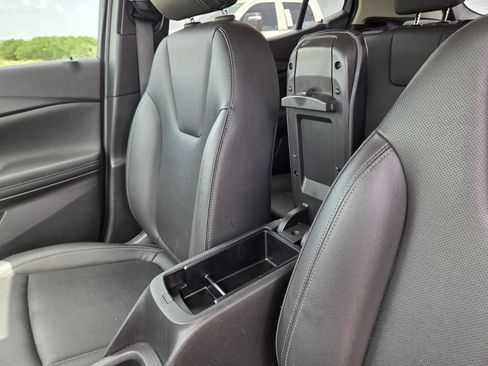 Used 2024 Buick Encore GX Sport Touring FWD image 30