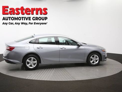 Used 2023 Chevrolet Malibu LT FWD image 43