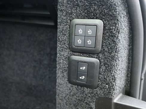 Used 2021 Land Rover Range Rover Westminster Edition image 18