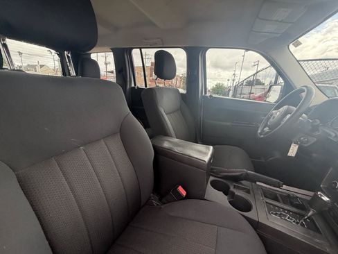 Used 2012 Jeep Liberty Sport AWD/4WD image 33