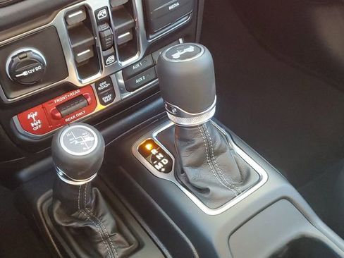 New 2026 Jeep Wrangler Unlimited Rubicon image 13