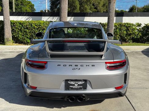 Used 2018 Porsche 911 GT3 image 8