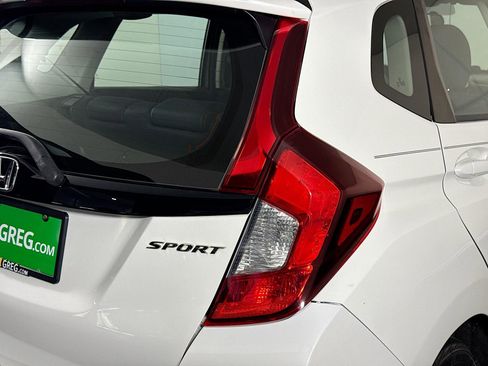 Used 2018 Honda Fit Sport image 33