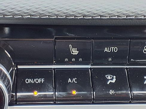 New 2026 Chevrolet Equinox LT w/ Convenience Package II image 17