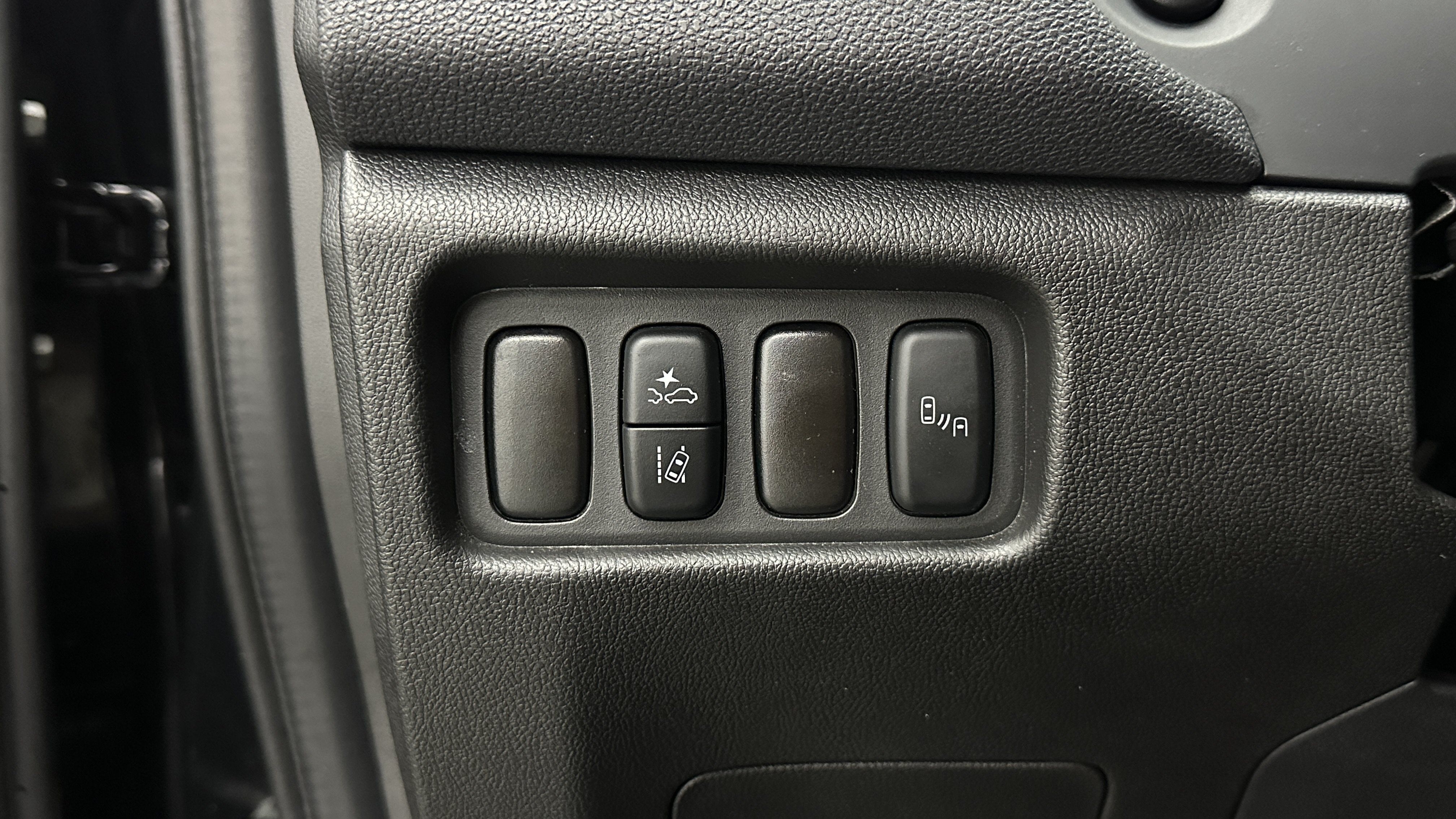 Used 2026 Mitsubishi Outlander Sport SE AWD/4WD image 15