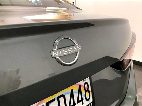 Used 2025 Nissan Altima 2.5 SV image 8