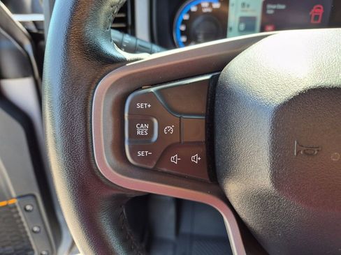 Used 2024 Ford Bronco Badlands AWD/4WD image 15