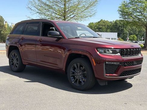 New 2026 Jeep Grand Cherokee Limited AWD/4WD image 15