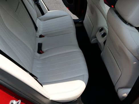 Used 2019 Mercedes-Benz E 300 4MATIC w/ Parking Assistance Package image 28