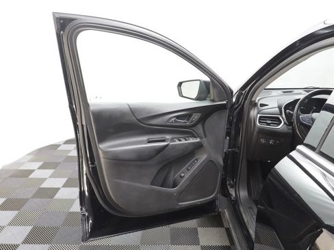 Used 2020 Chevrolet Equinox LT w/ Midnight Edition FWD image 5