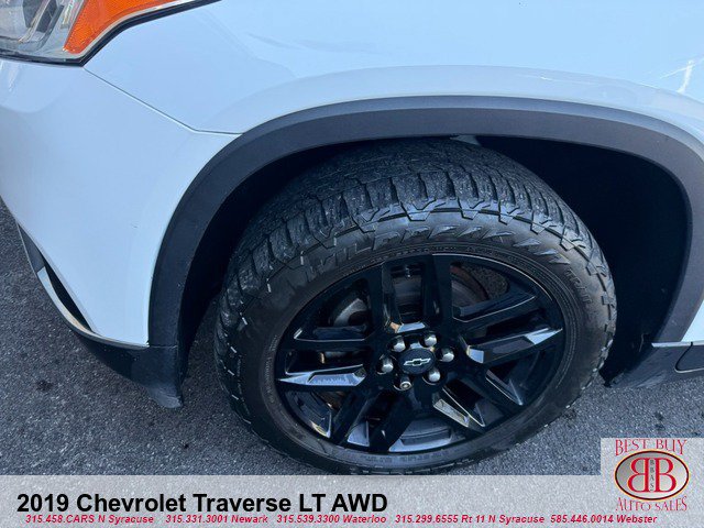 Used 2019 Chevrolet Traverse LT w/ LPO, Blackout Package AWD/4WD image 9