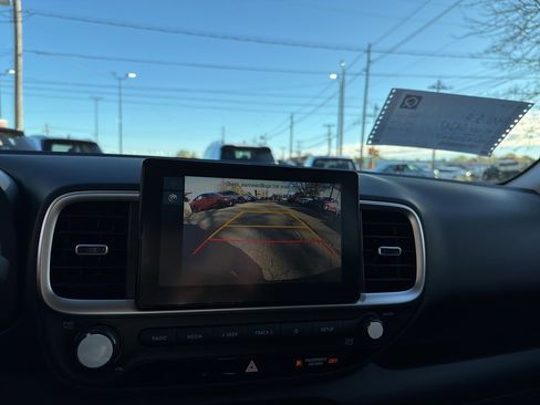 New 2026 Hyundai Venue SE image 22