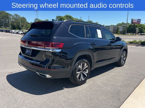 Certified 2026 Volkswagen Atlas SE FWD image 8