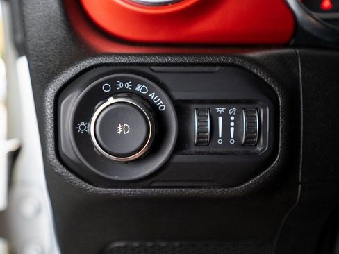 Used 2020 Jeep Wrangler Unlimited Rubicon image 18